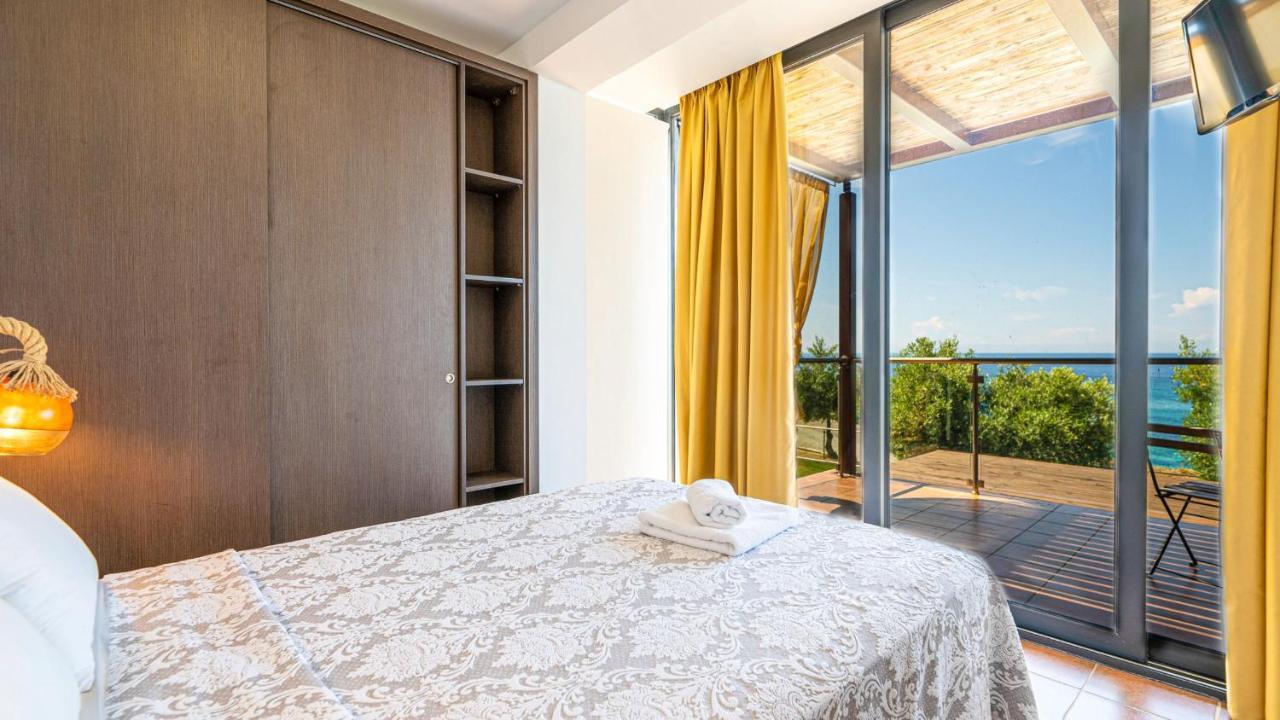 Kalma Villa Dio Nea Moudania Exterior foto
