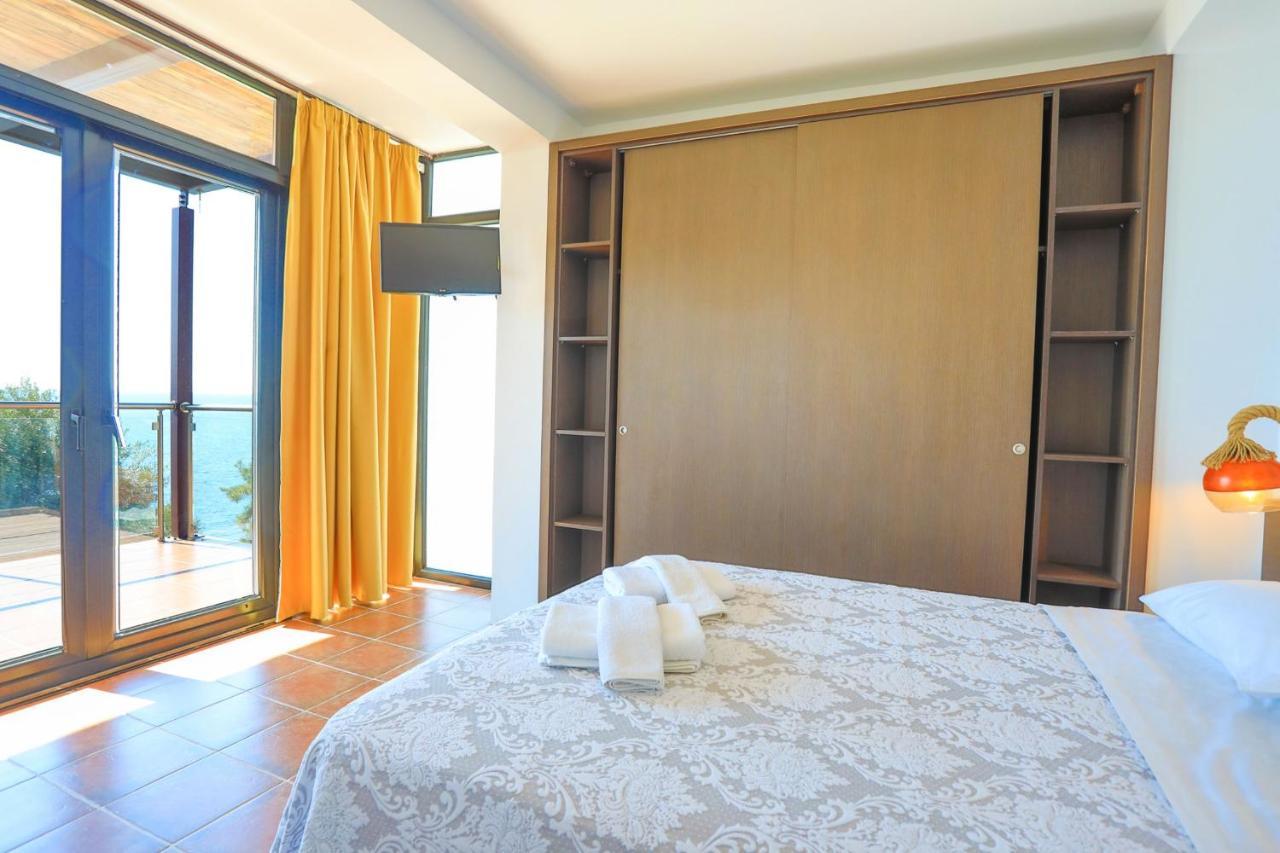 Kalma Villa Dio Nea Moudania Exterior foto