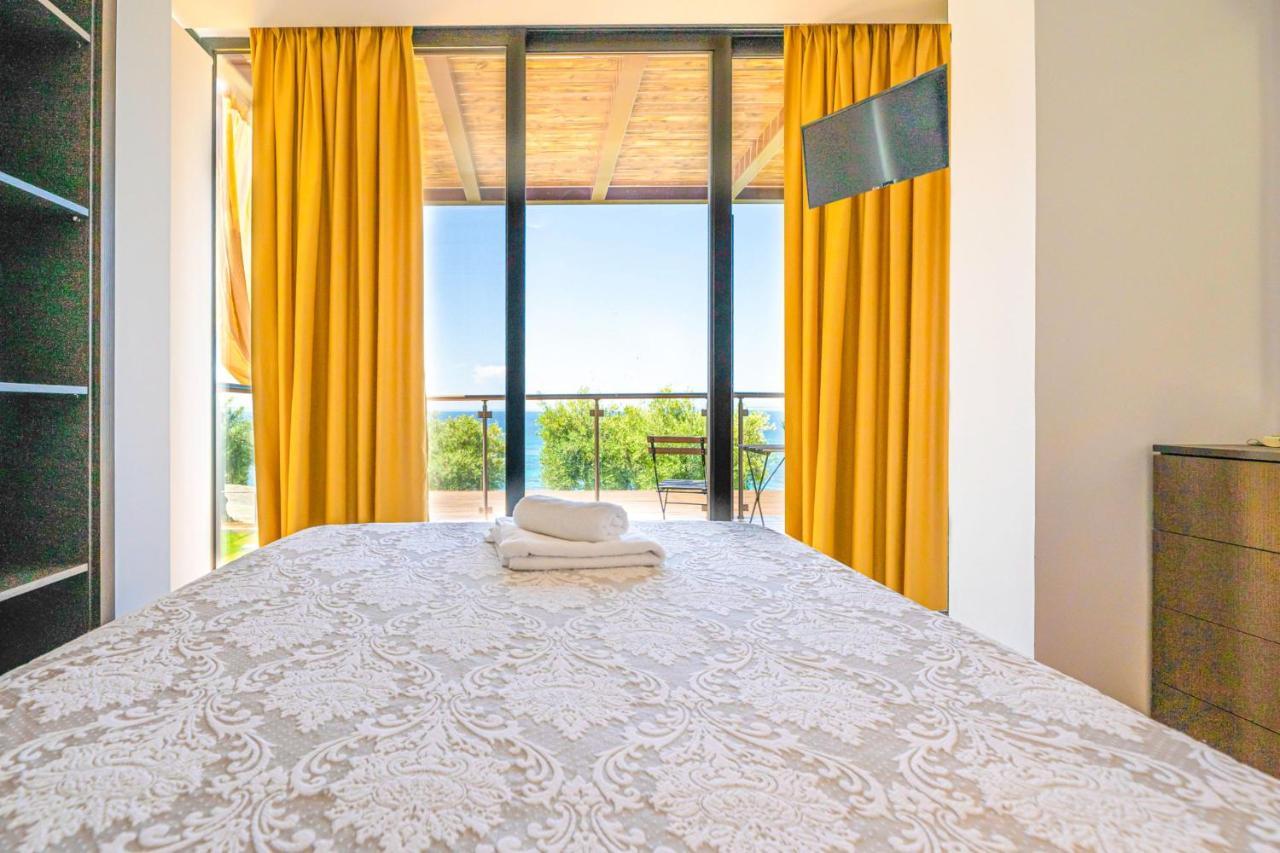 Kalma Villa Dio Nea Moudania Exterior foto