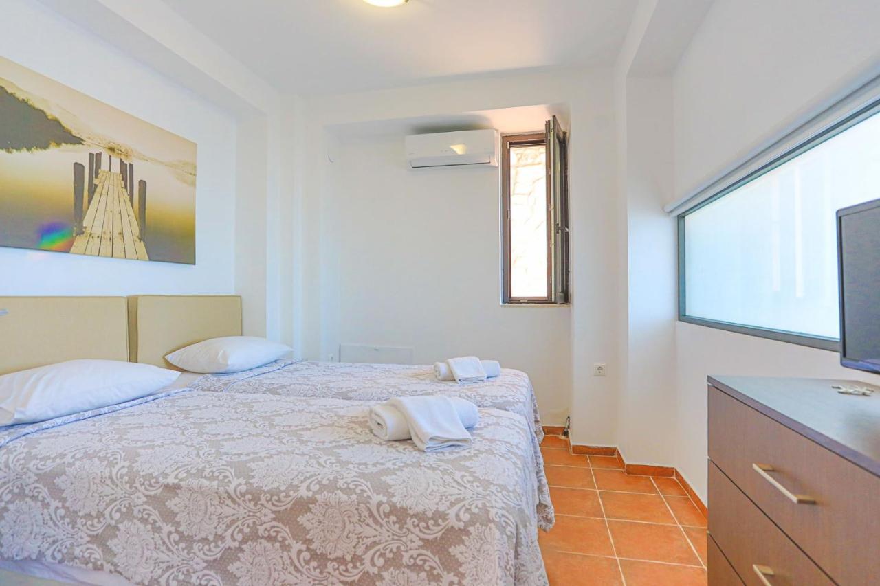 Kalma Villa Dio Nea Moudania Exterior foto